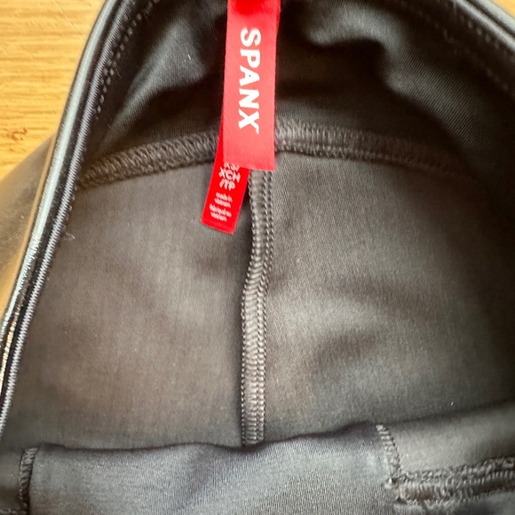 SPANX Shiny Black Leggings - Picture 13 of 16